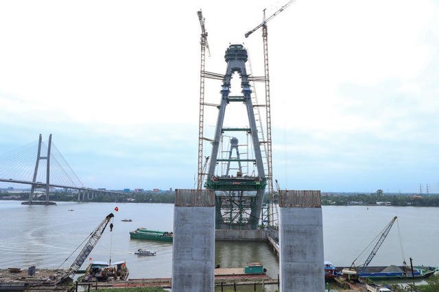 Thủ tướng đôn đốc các dự án cao tốc ĐBSCL, lần thứ 3 thị sát công trường cầu Mỹ Thuận 2