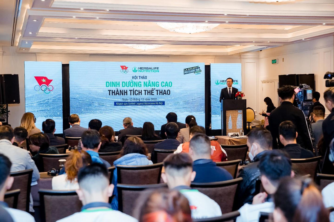 Cầu thủ phục hồi thể lực thế nào sau trận đấu?