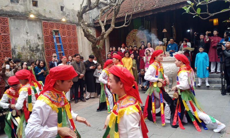 Giữ gìn nét đẹp văn hóa truyền thống qua điệu múa cổ