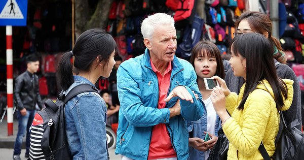 Nâng cao vốn ngoại ngữ thúc đẩy du lịch phát triển