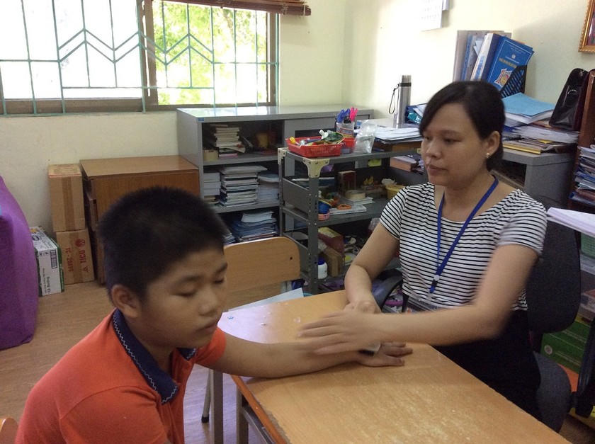 2/4 - Ngày thế giới nhận thức về chứng tự kỷ: Mặc cho sóng ngoài kia chẳng lặng bao giờ…