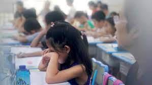 Khi người trẻ kẹt trong 'hố đen'