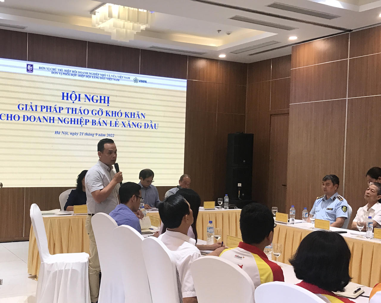 Chuyện gì đang xảy ra với 'bánh mỳ' của ngành công nghiệp?: Bài 2 - Bán lẻ xăng dầu khi nào hết khó khăn?