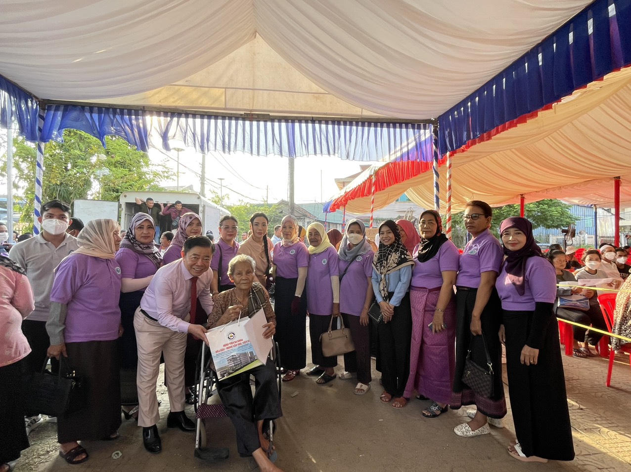 Tập đoàn Y Dược Sâm Ngọc Linh Việt Nam đồng hành cùng chiến dịch tình nguyện, giao lưu văn hóa Việt Nam - Campuchia