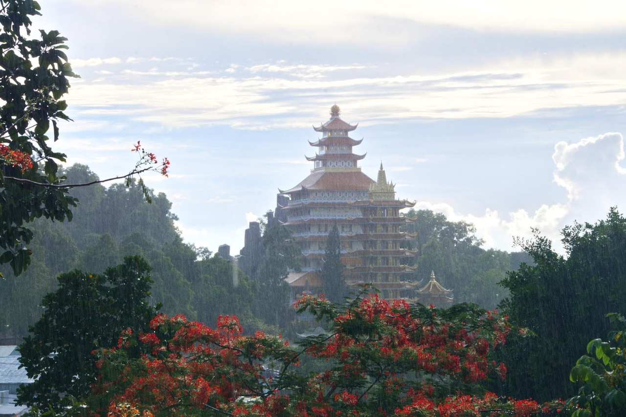 Khúc hát mây ngàn giữa trời xanh