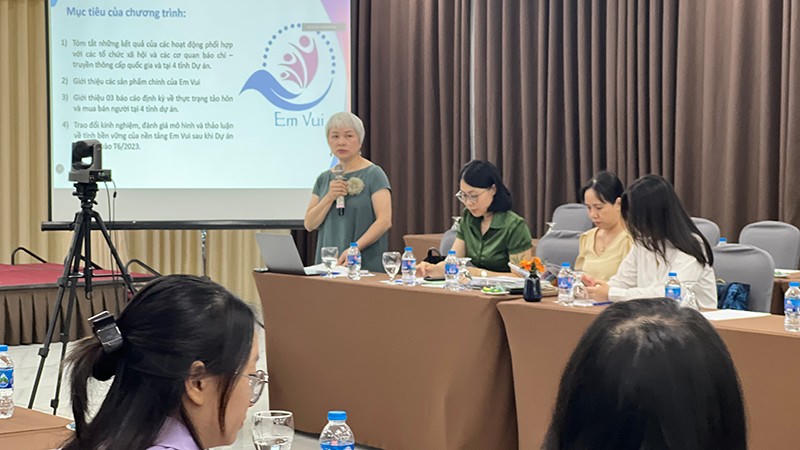 Chung tay đẩy lùi nạn tảo hôn và buôn bán người