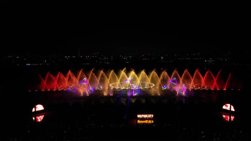 Van Phuc Group khánh thành nhạc nước và xác lập 2 kỷ lục Việt Nam