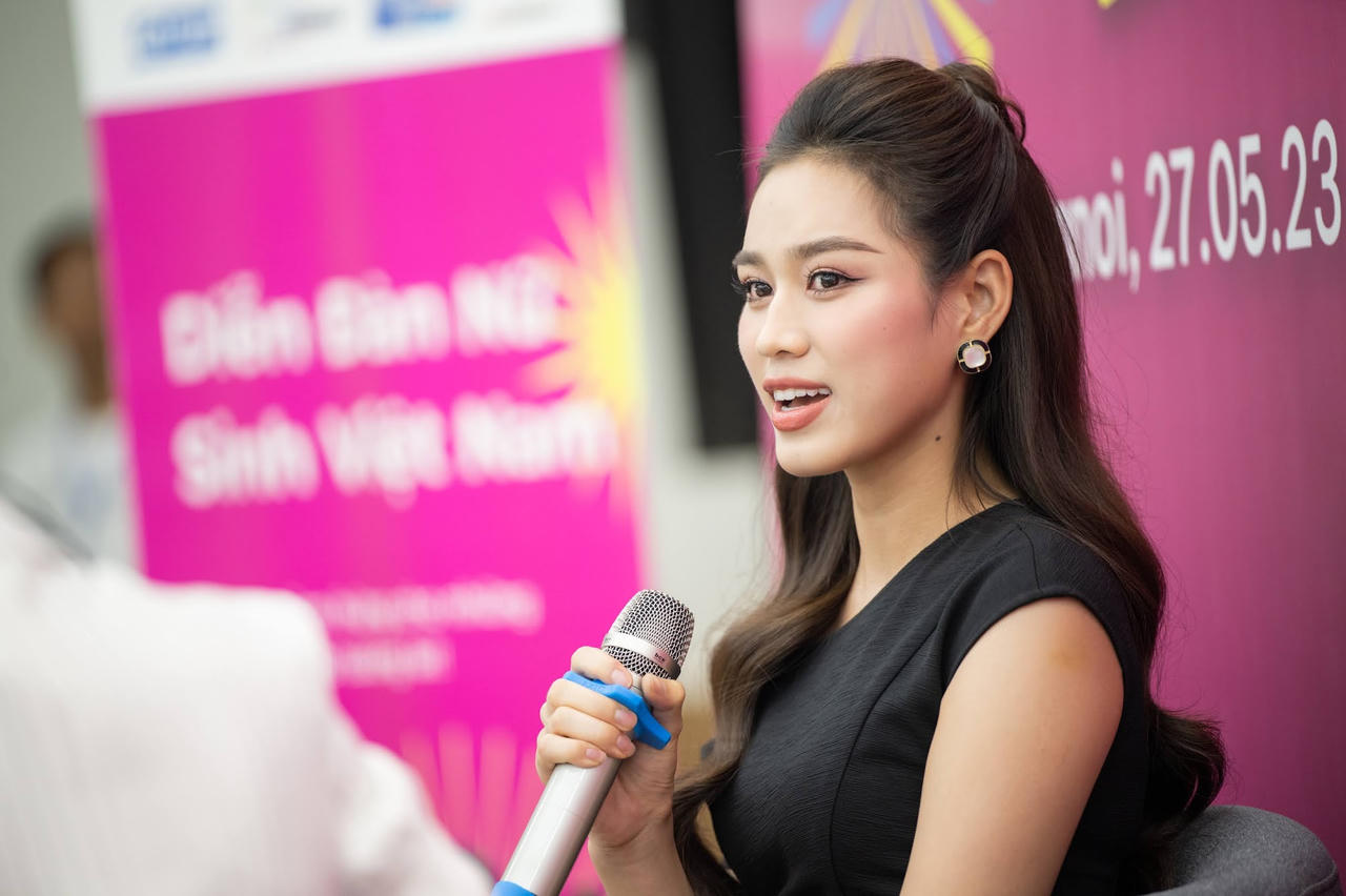 Tự xác định 'vẻ đẹp' để ngẩng cao đầu