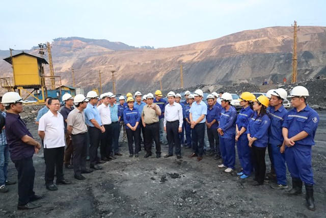 Thủ tướng Chính phủ đánh giá cao TKV trong sản xuất, tăng sản lượng, đáp ứng than cho nhiệt điện