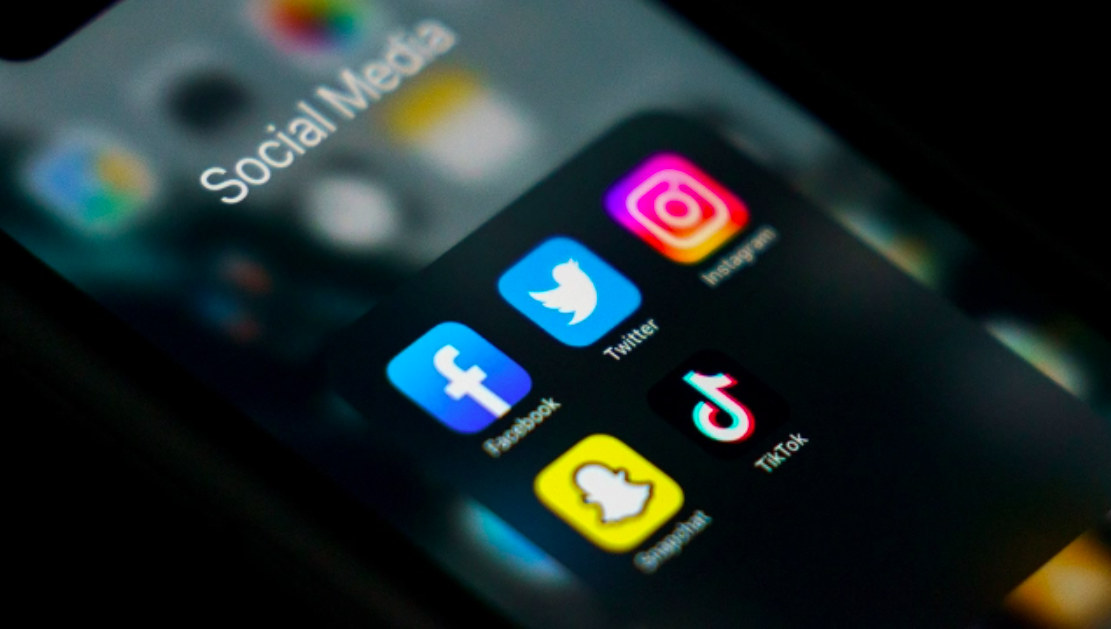 Ngăn chặn tác động tiêu cực của mạng xã hội: Cần hành lang pháp lý mạnh hơn