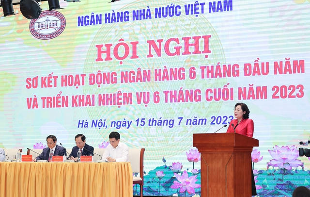 Thực hiện chính sách tiền tệ nới lỏng hơn có trọng tâm, trọng điểm, tiếp tục giảm lãi suất cho vay cho doanh nghiệp
