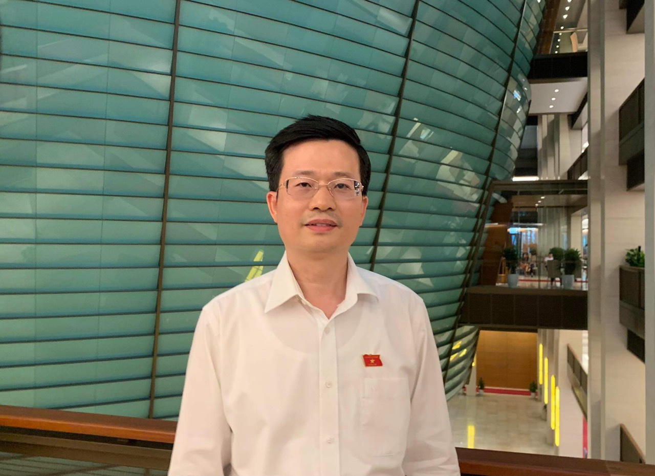 Lấy phiếu tín nhiệm là dịp để các lãnh đạo nhìn lại mình