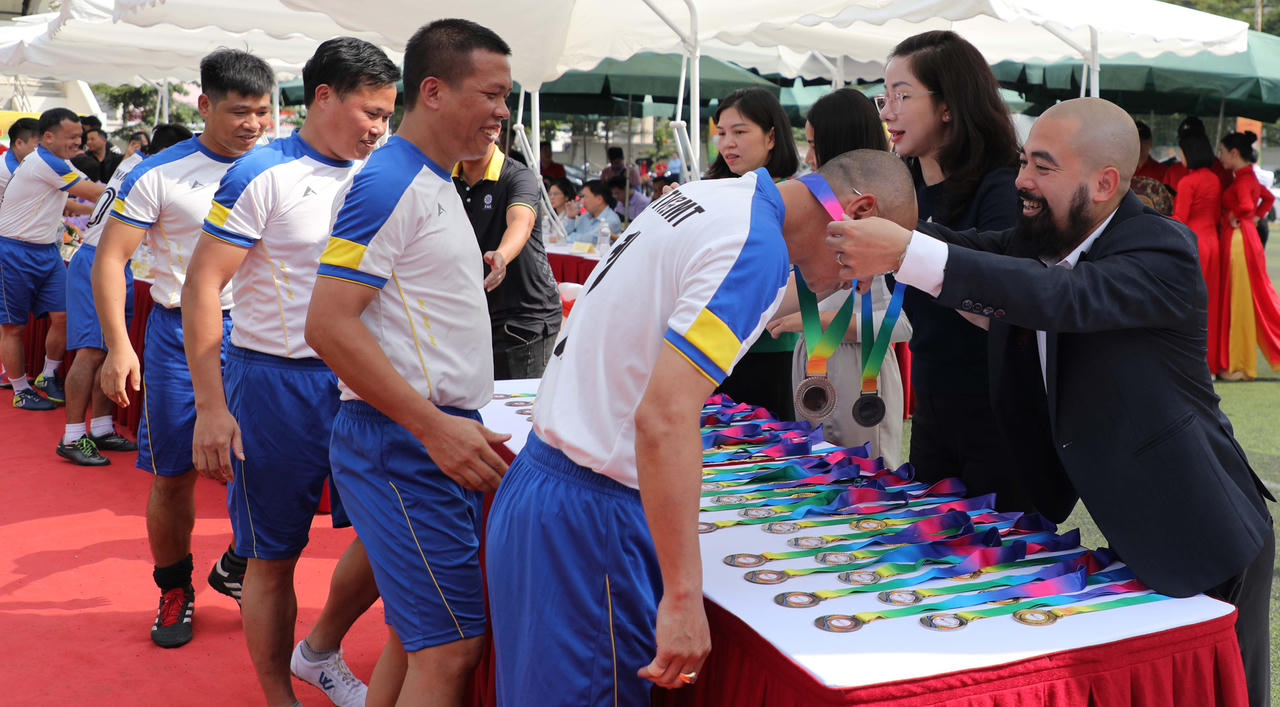 Bế mạc Giải bóng đá các cơ quan Trung ương mở rộng tranh Cúp Báo Đại biểu Nhân dân