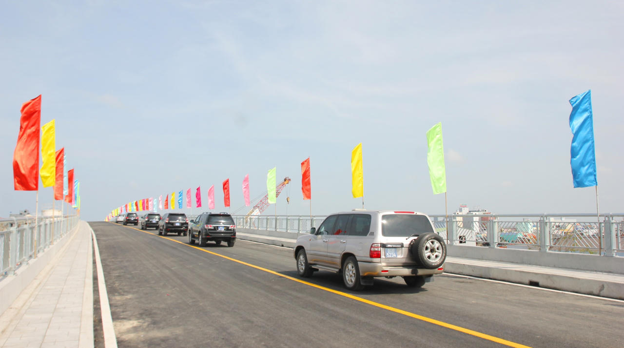 Cầu sông Ông Đốc tạo động lực thúc đẩy phát triển kinh tế của Cà Mau