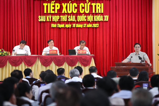 Thủ tướng Phạm Minh Chính tiếp xúc cử tri sau kỳ họp thứ sáu Quốc hội khóa XV