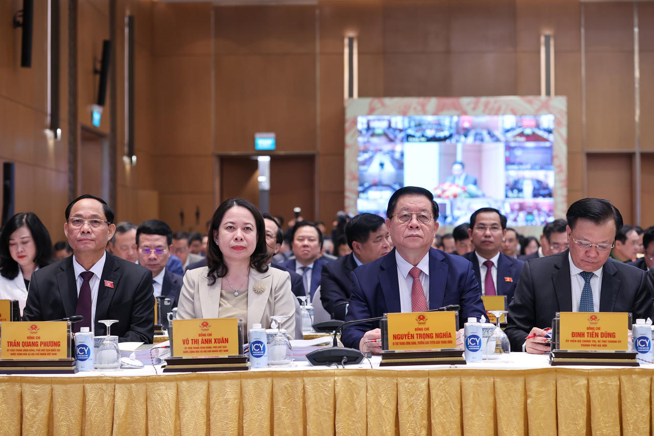 Hội nghị Chính phủ và chính quyền địa phương tổng kết công tác năm 2023, triển khai nhiệm vụ năm 2024