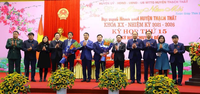 Ông Phùng Khắc Sơn làm Phó Chủ tịch UBND huyện Thạch Thất