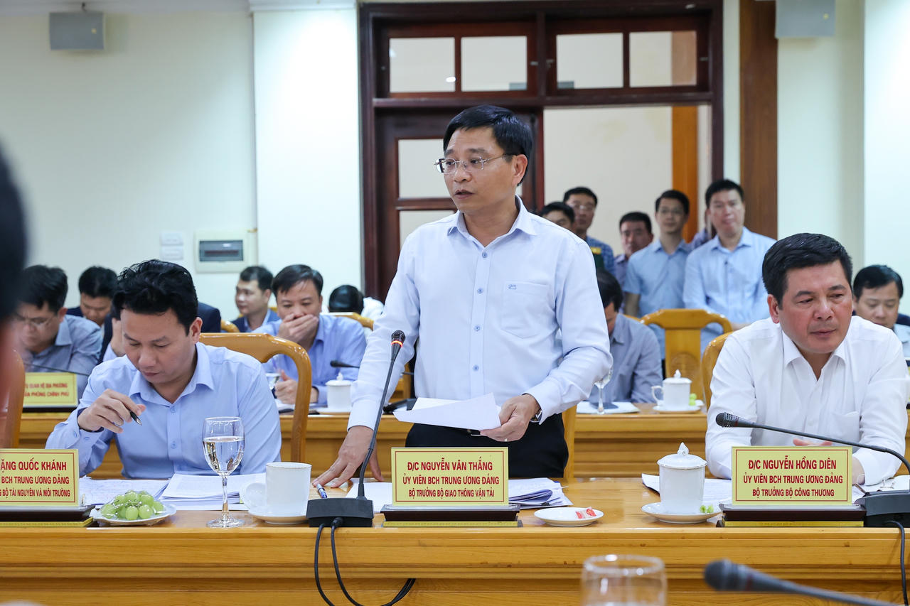 Bảo đảm tiến độ, chất lượng 6 dự án cao tốc và đường dây 500 kV mạch 3