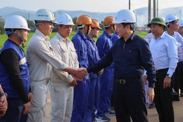 Bảo đảm tiến độ, chất lượng 6 dự án cao tốc và đường dây 500 kV mạch 3