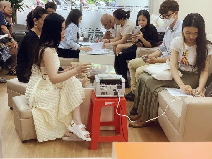 VPCC Nguyễn Huệ: Tiên phong phục vụ khách hàng ngày lễ, cuối tuần