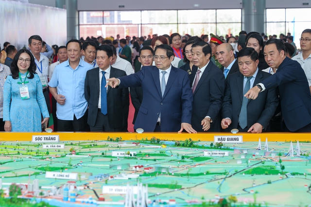 Phát triển Vĩnh Long toàn diện, văn minh, hiện đại, sinh thái, bền vững, có trình độ phát triển khá so với cả nước