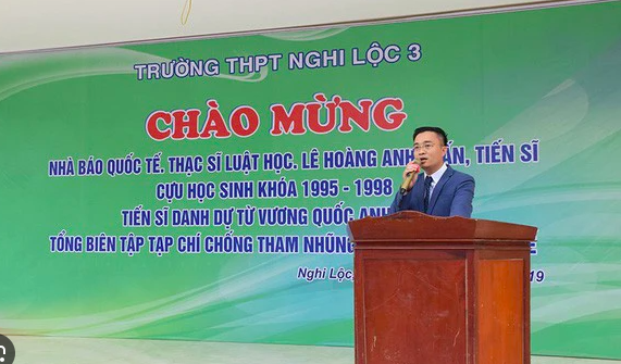 Cách chức Viện trưởng Viện Pháp luật kinh doanh và Đầu tư châu Âu