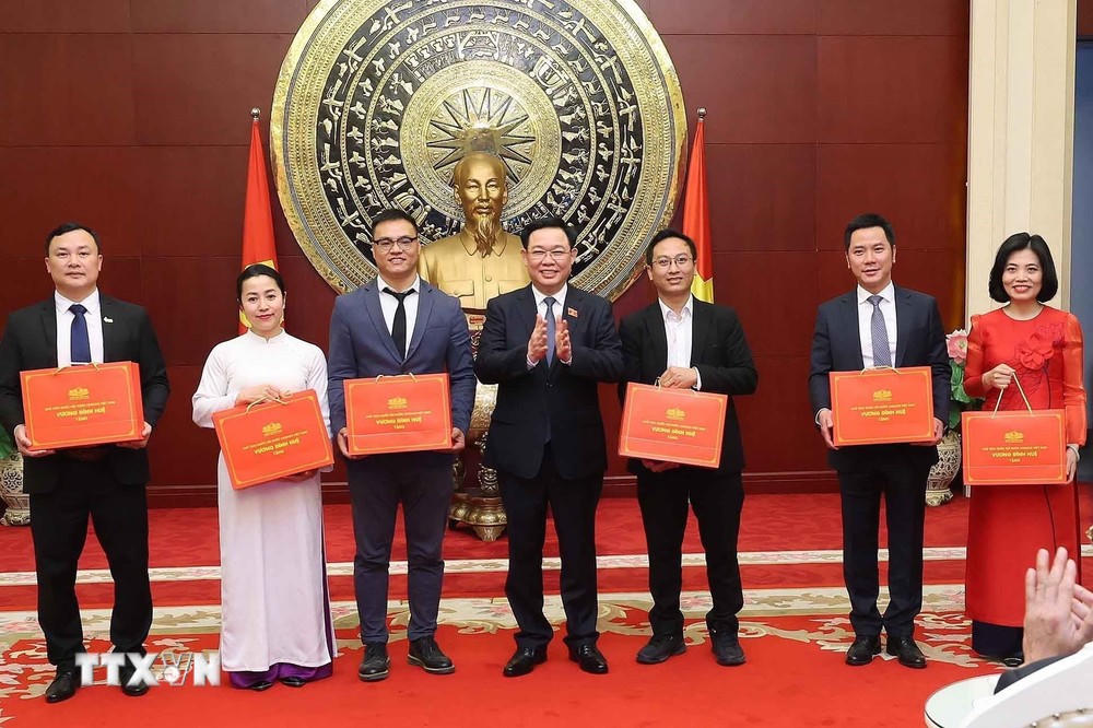 Chủ tịch Quốc hội: Triển khai hiệu quả hơn nữa các cơ chế hợp tác Việt-Trung