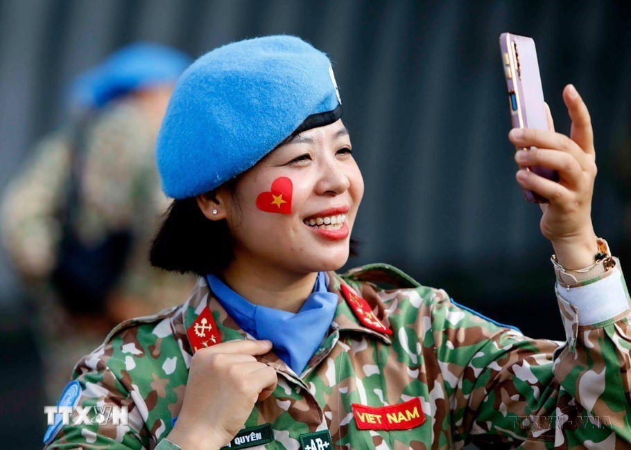 49 năm thống nhất đất nước: Khát vọng hòa bình trong trái tim người trẻ