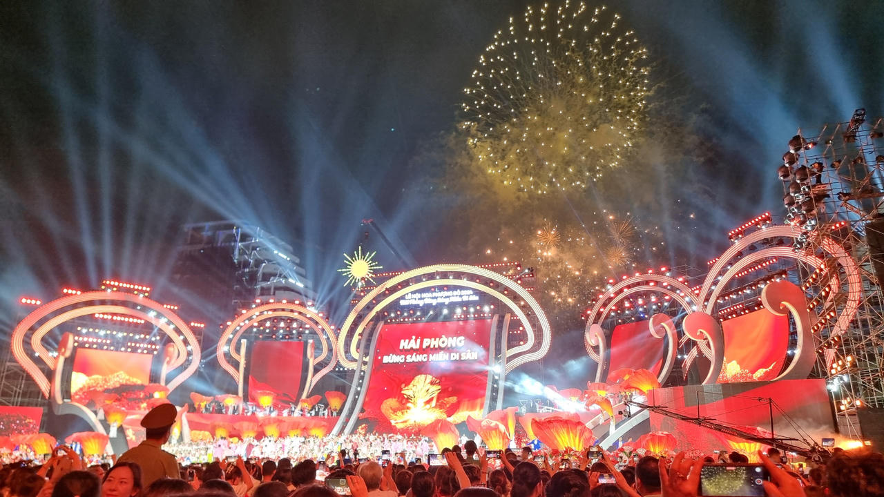 Lễ hội Hoa Phượng Đỏ 2024: Hải Phòng - Bừng sáng miền Di sản