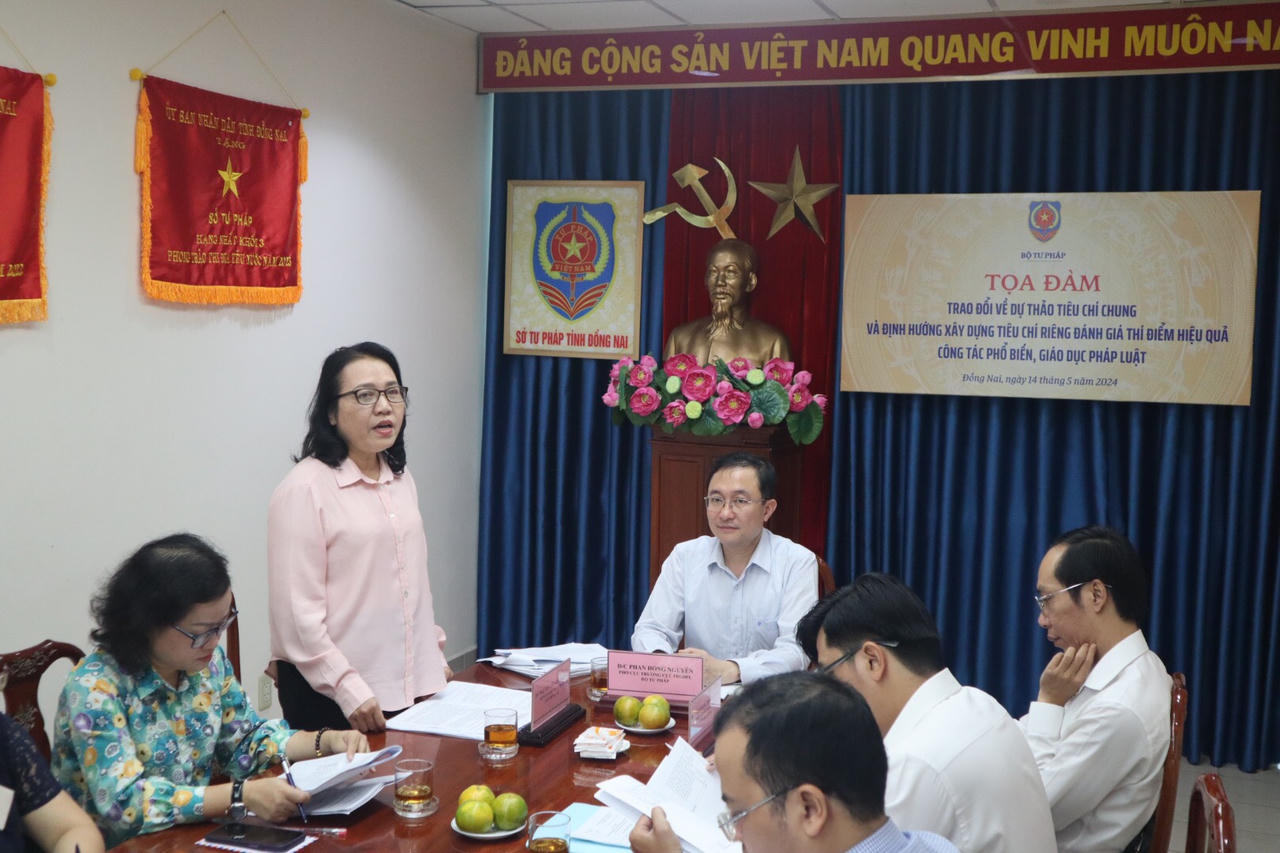 Tọa đàm xây dựng tiêu chí đánh giá công tác phổ biến, giáo dục pháp luật