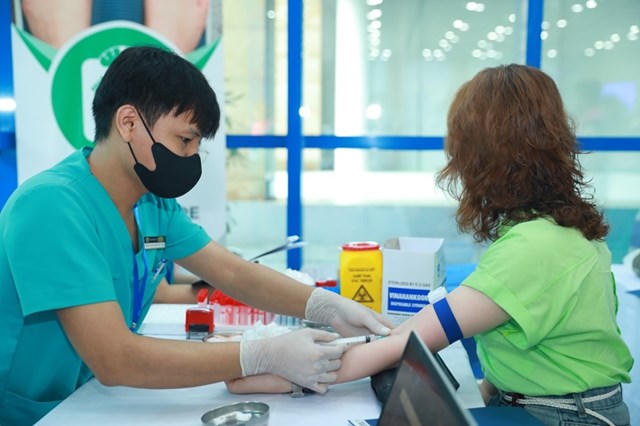 Công ty Bảo hiểm nhân thọ MB Ageas tổ chức hội thảo thăm khám về đột quỵ và tim mạch miễn phí