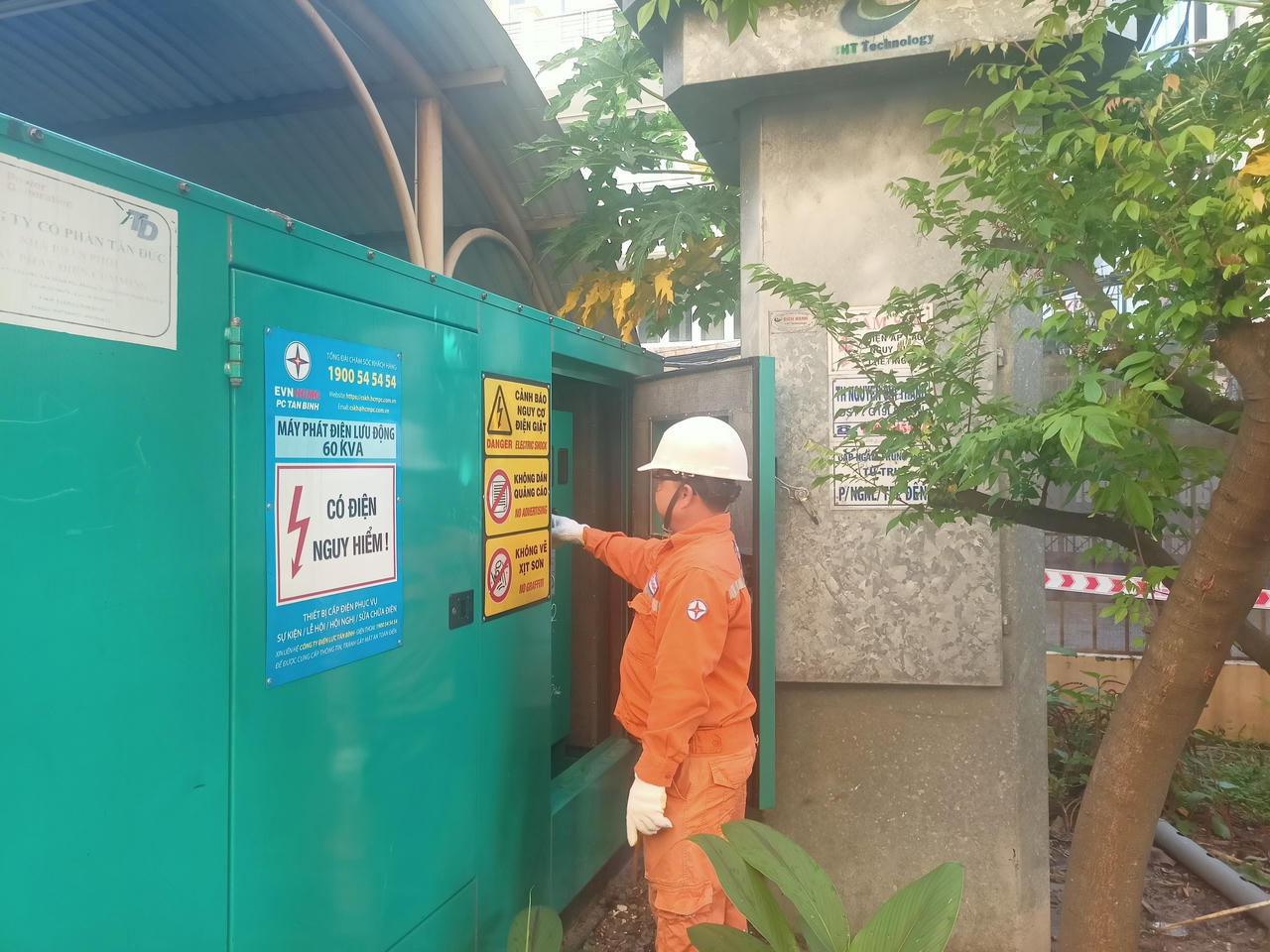 EVNHCMC đảm bảo cấp điện an toàn, liên tục cho kỳ thi tuyển sinh 10 và thi tốt nghiệp THPT năm 2024