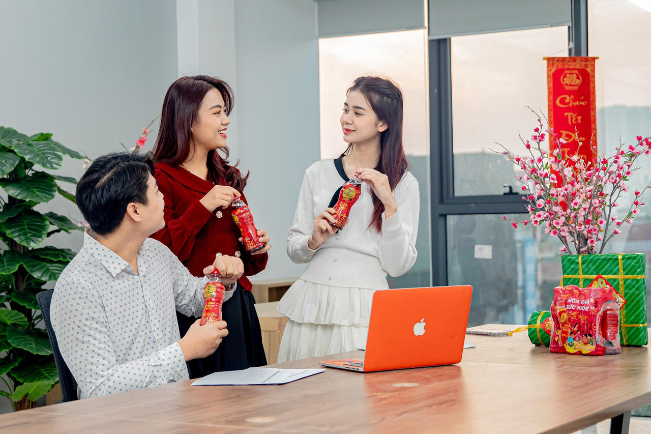 Cách người trẻ thanh lọc cơ thể để luôn tươi mát ngày cuối năm