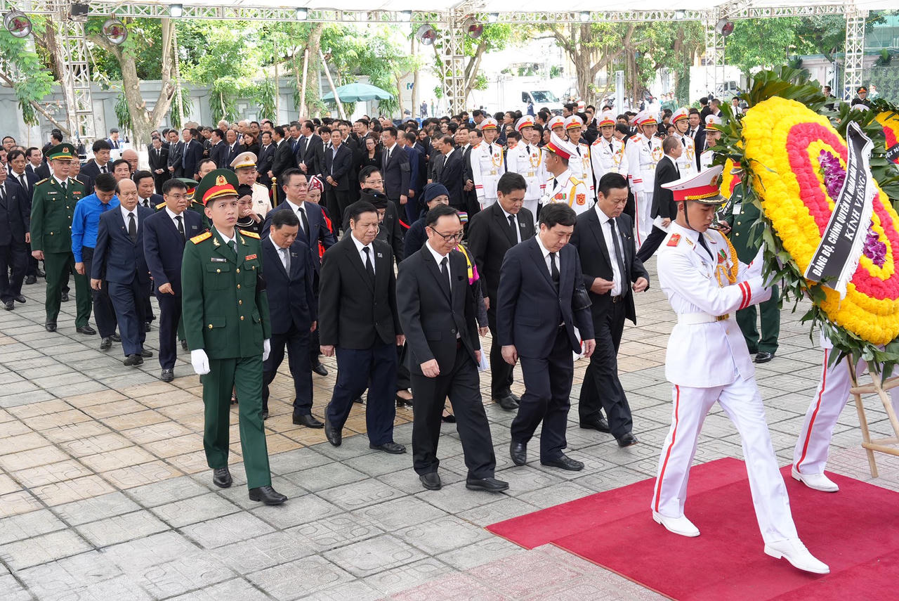 Thành kính, tiếc thương Tổng Bí thư Nguyễn Phú Trọng