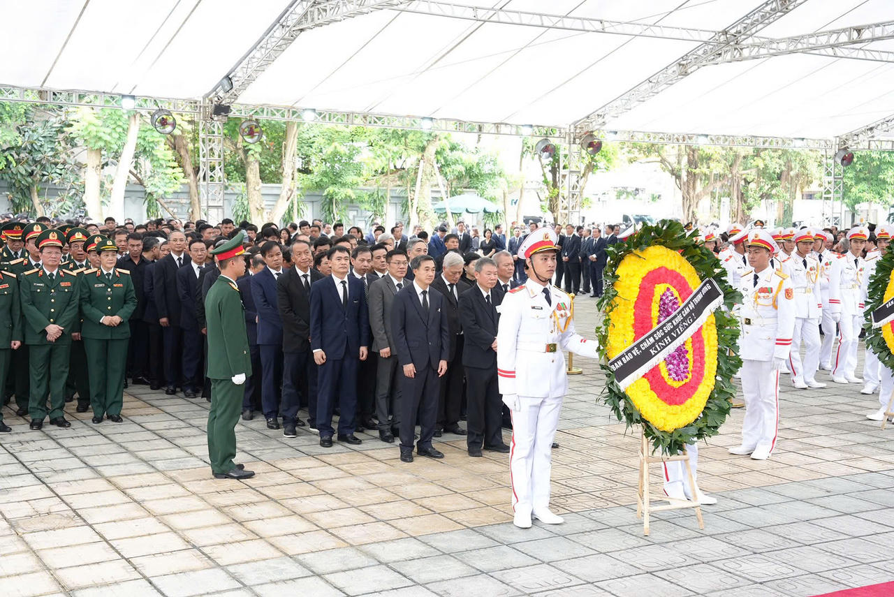 Thành kính, tiếc thương Tổng Bí thư Nguyễn Phú Trọng