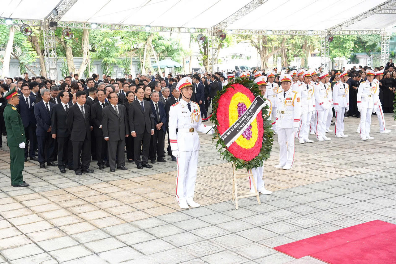 Thành kính, tiếc thương Tổng Bí thư Nguyễn Phú Trọng