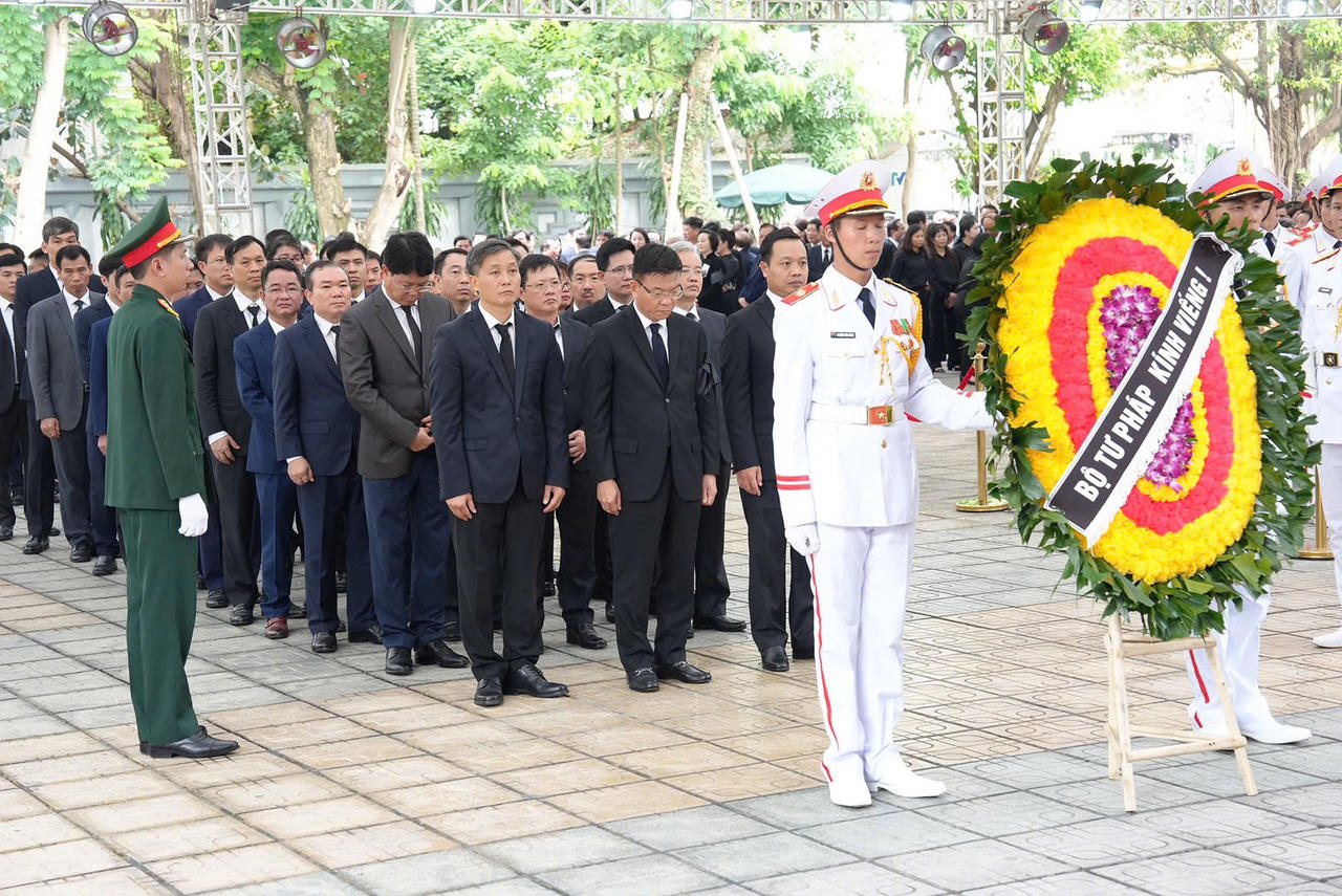 Thành kính, tiếc thương Tổng Bí thư Nguyễn Phú Trọng