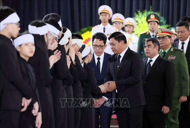 Thành kính, tiếc thương Tổng Bí thư Nguyễn Phú Trọng