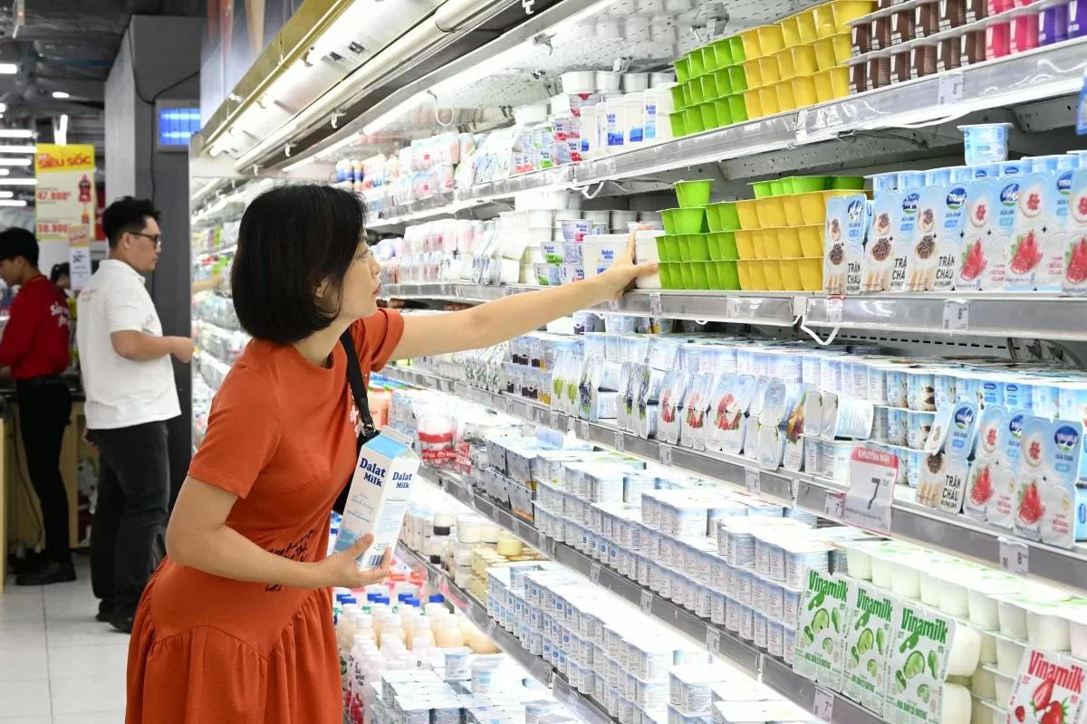 Bộ Công Thương kiểm tra hoạt động dự trữ hàng hoá trước cơn bão số 3