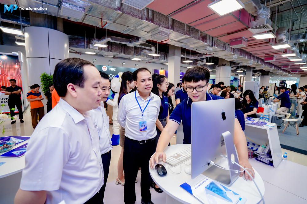 MP Transformation trình diễn hệ sinh thái giải pháp AI Contact Center tại Ngày hội Đổi mới sáng tạo 2024