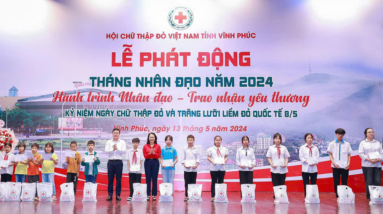 Vĩnh Phúc phát động tháng nhân đạo 2024: “Hành trình nhân đạo - Trao nhận yêu thương”