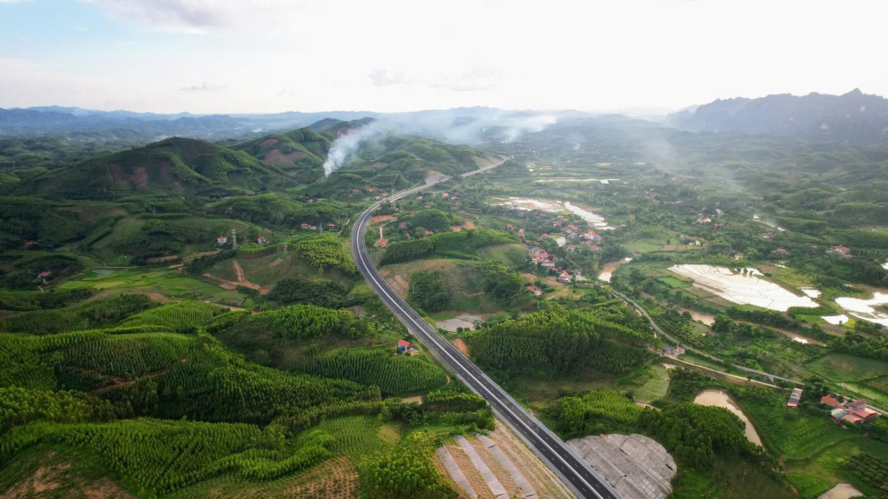 Tháo gỡ các 'điểm nghẽn' pháp lý, khẩn trương đưa các nguồn lực xã hội bị đình trệ, lãng phí hoạt động trở lại
