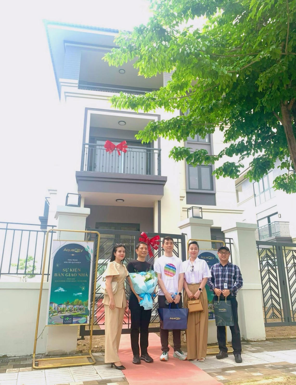 Nhà đầu tư Aqua City liên tục đón tin vui