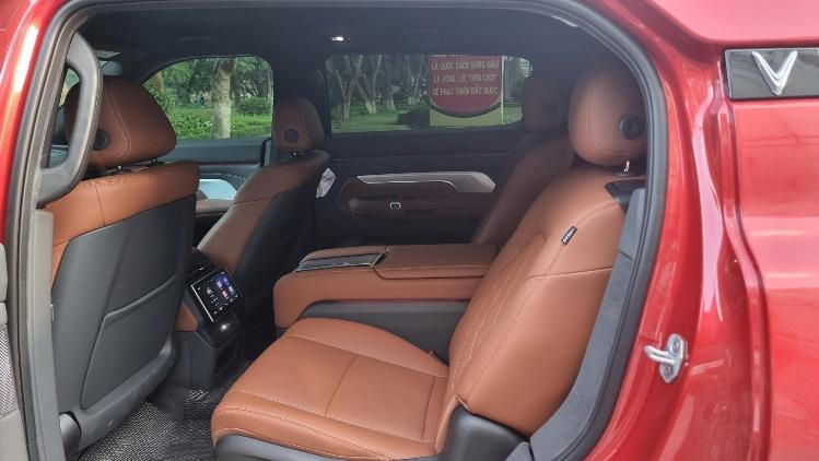 Chủ xe VF 9: ‘Chơi xe điện không lo về giá với chính sách độc nhất của VinFast’