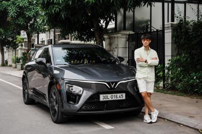Chủ xe bất ngờ với VinFast VF 7: “Xe mạnh, lái phấn khích, chi phí siêu tiết kiệm”