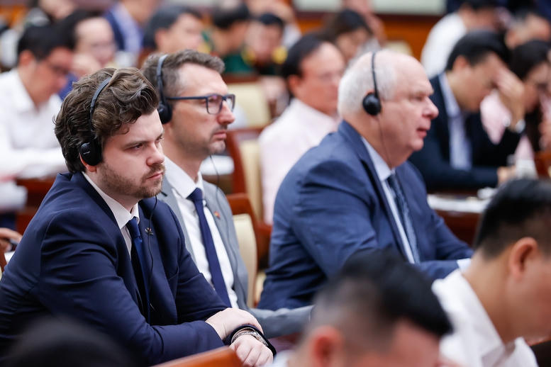 Thủ tướng: Việt Nam đủ 5 điều kiện để xây dựng trung tâm tài chính khu vực và quốc tế