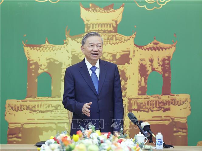 Tổng Bí thư Tô Lâm thăm và chúc Tết Đảng bộ, chính quyền và nhân dân tỉnh Hưng Yên