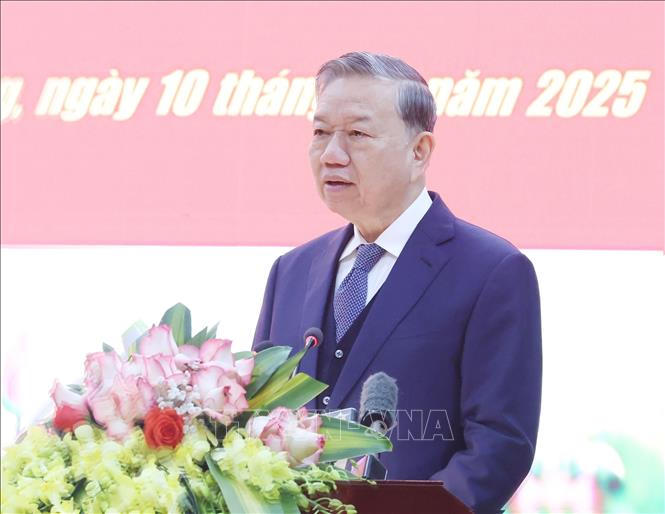 Tổng Bí thư Tô Lâm thăm và làm việc tại Lữ đoàn tên lửa 490