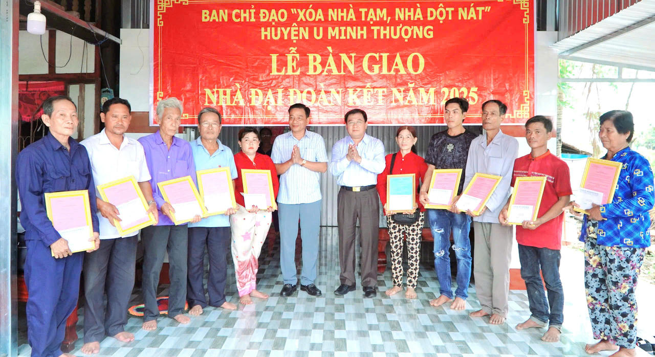 Lãnh đạo tỉnh Kiên Giang chúc Tết cổ truyền Chôl Chnăm Thmây tại U Minh Thượng