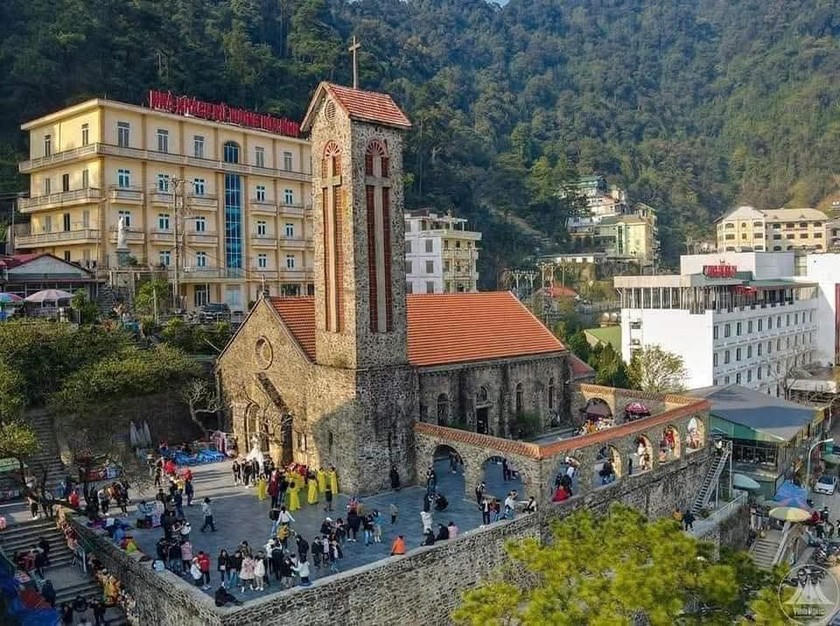 Du lịch 'bội thu' dịp 30/4 - 1/5